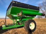 Brent 672 grain cart