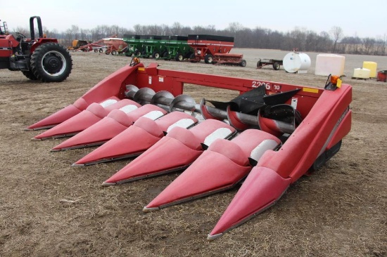 2008 Case IH 2206 6 row 30" corn head