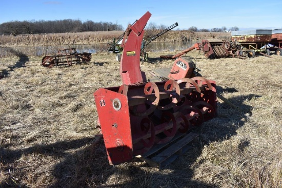 IH 80 7' snow blower