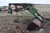 John Deere 158 loader