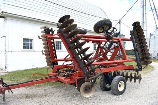 IH 496 23' disk