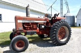 1970 IH Farmall 856 2wd tractor
