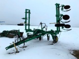 DMI 27' NH3 applicator