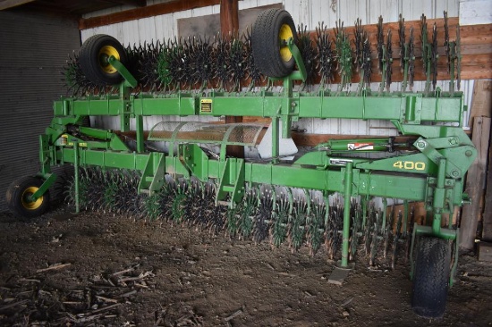 John Deere 400 30' rotary hoe