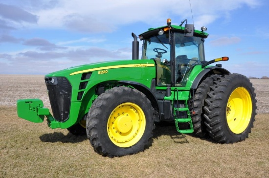 2008 John Deere 8230 MFWD tractor