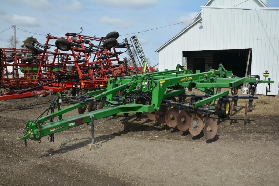 John Deere 2700 7 shank disk ripper