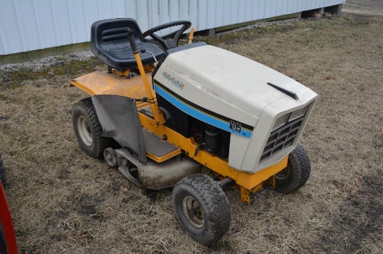 Cub Cadet 1015 lawn tractor