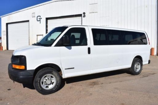 2005 Chevrolet Express 3500 2wd van