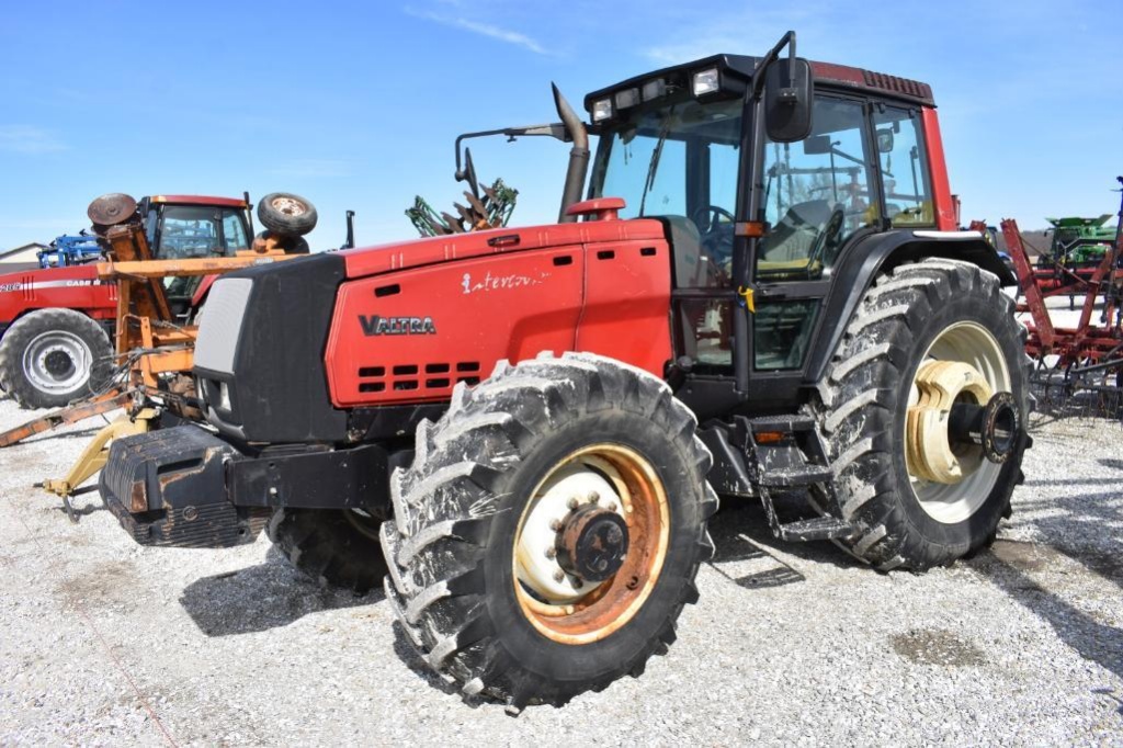 VALTRA 8950 | Farm Equipment & Machinery Tractors | Online Auctions |  Proxibid
