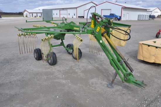 2009 Krone 38T rotary hay rake