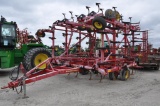 Sunflower 5135 36' field cultivator