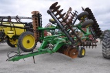 John Deere 635 26' disk