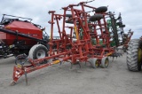 Sunflower 5033 27' field cultivator