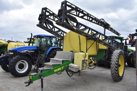 Sprayer Specialties XLRD 1250 pull-type sprayer