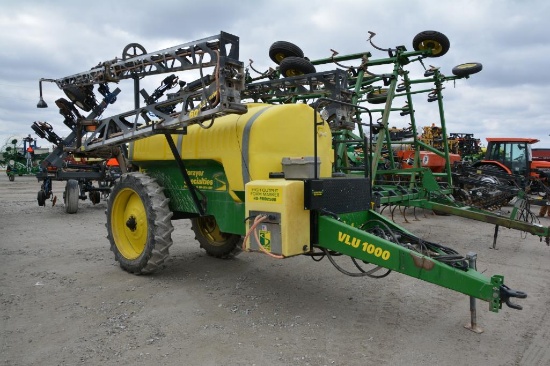 Sprayer Specialties VLU1000 pull-type sprayer