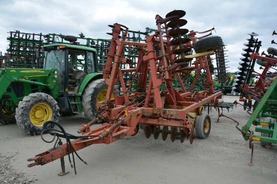 Krause 3118 25' soil finisher