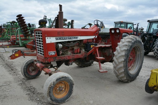 IHC 756 diesel 2WD tractor