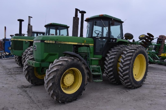 John Deere 4850 MFWD tractor