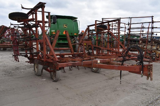 IHC 4500 24' field cultivator