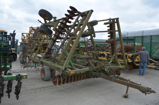 John Deere 722 30' mulch finisher