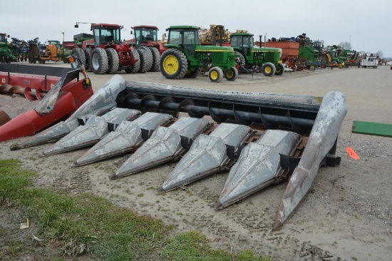 Gleaner 6 row 30" corn head
