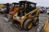 Caterpillar 226B skid steer