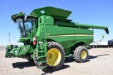 2015 John Deere S680 2wd combine