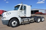 2005 Freightliner semi