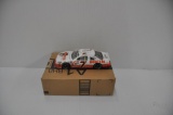 Revell #7 Hooters Ford Thunderbird Alan Kulwicki