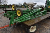 JD 1775NT 24 row markers
