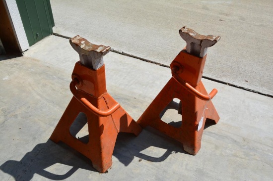 (2) Allied safety stands