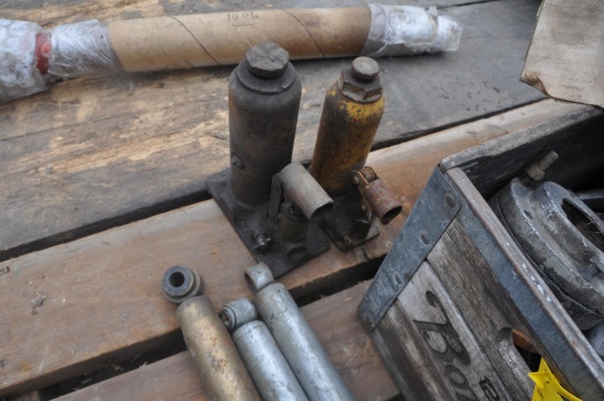 Bordens milk crate, midget racecar spin hubs, hand tolls, & jacks