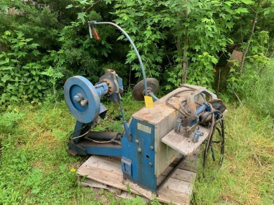 Bishman 931-A tire changer