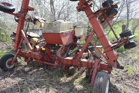 International Cyclo 500 8R 38" planter