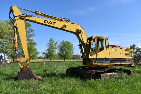 Cat 225 Excavator