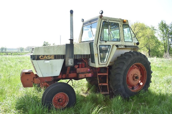 Case 2290 2WD tractor