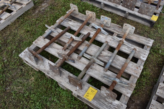 (8) scaffolding feet