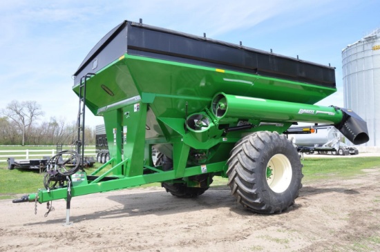 2014 Brent 1082 grain cart