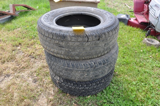 (3) Sigma Supreme TR P225/70R15 tires