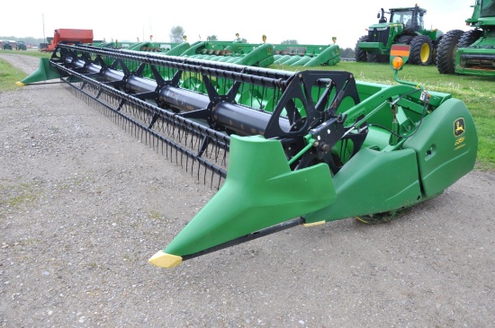 2007 John Deere 635F 35' HydraFlex platform