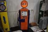 Wayne Gulf gas pump w/retractable hose