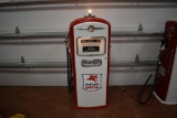 Bennett Mobilgas Special fuel pump
