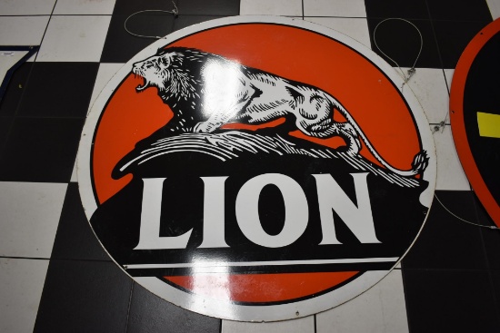 Lion porcelain sign