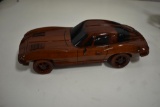 Wooden split-window Corvette model car