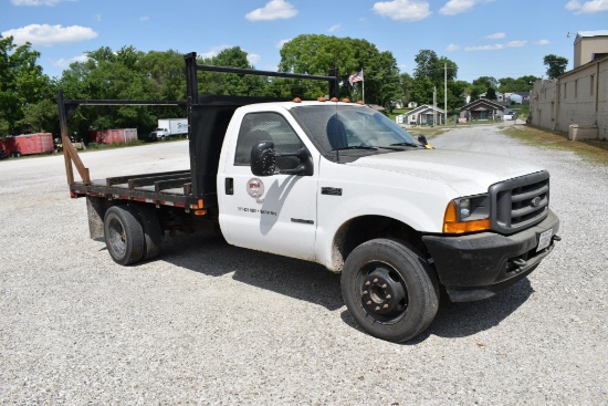 2001 Ford F-450 SuperDuty 2wd truck,