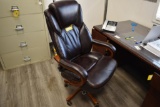 Rolling office chair