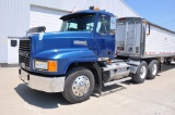 1994 Mack CH613 daycab truck