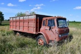 IH grain truck