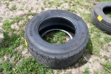 445/50R22.5 tire