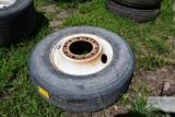 295/75R22.5 truck tire and wheel